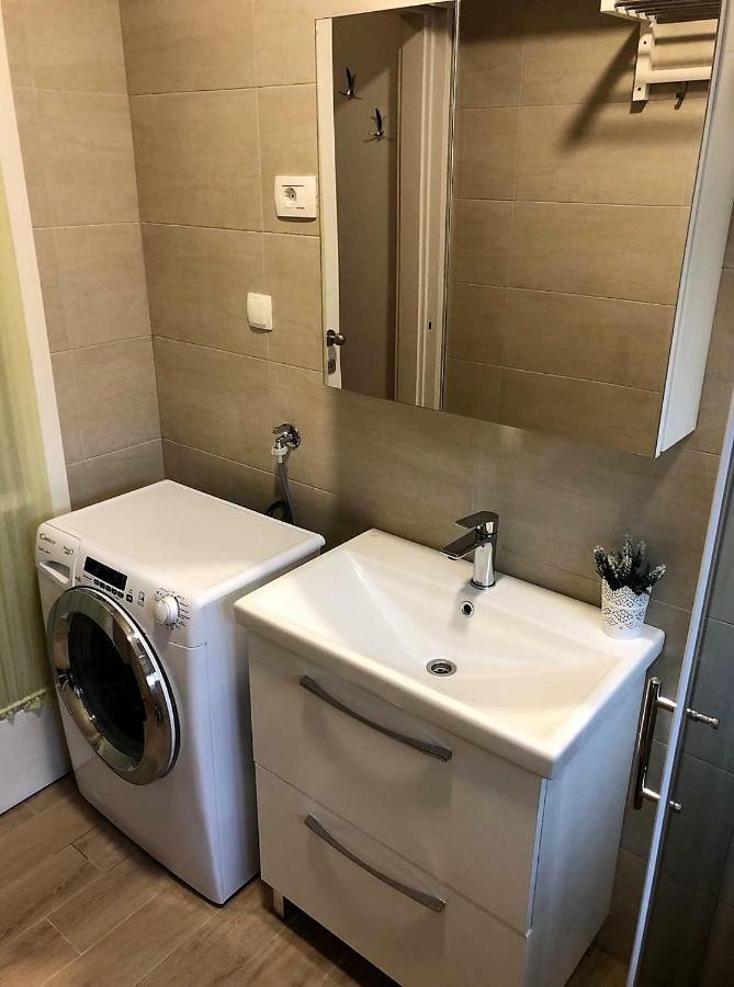 Apartment Barbaresko Split Extérieur photo